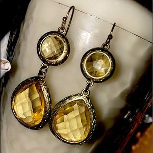 Gold 2 Tier Gold-Rhinestone